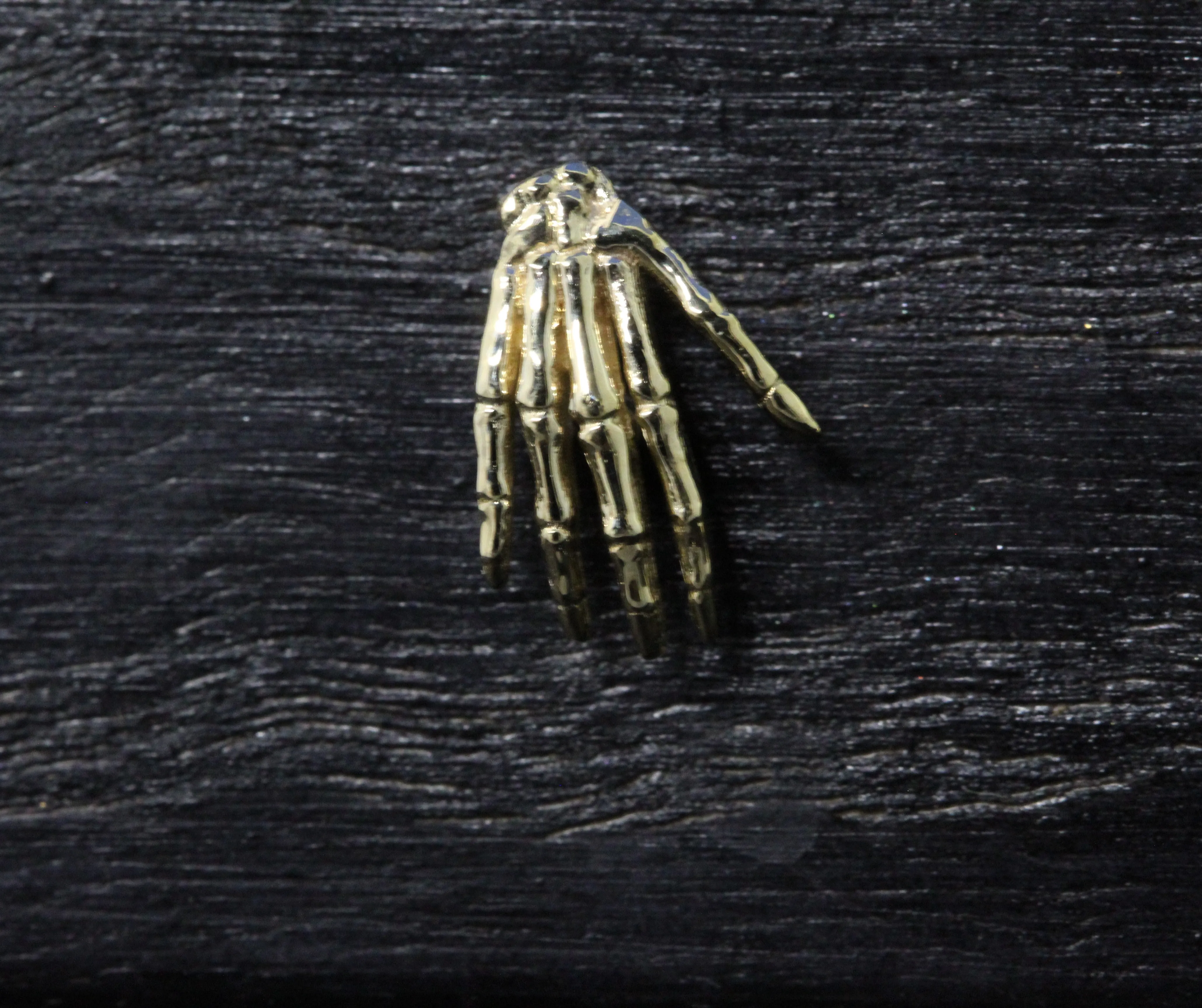 Crypt Keeper in Yellow Gold- Right Facing