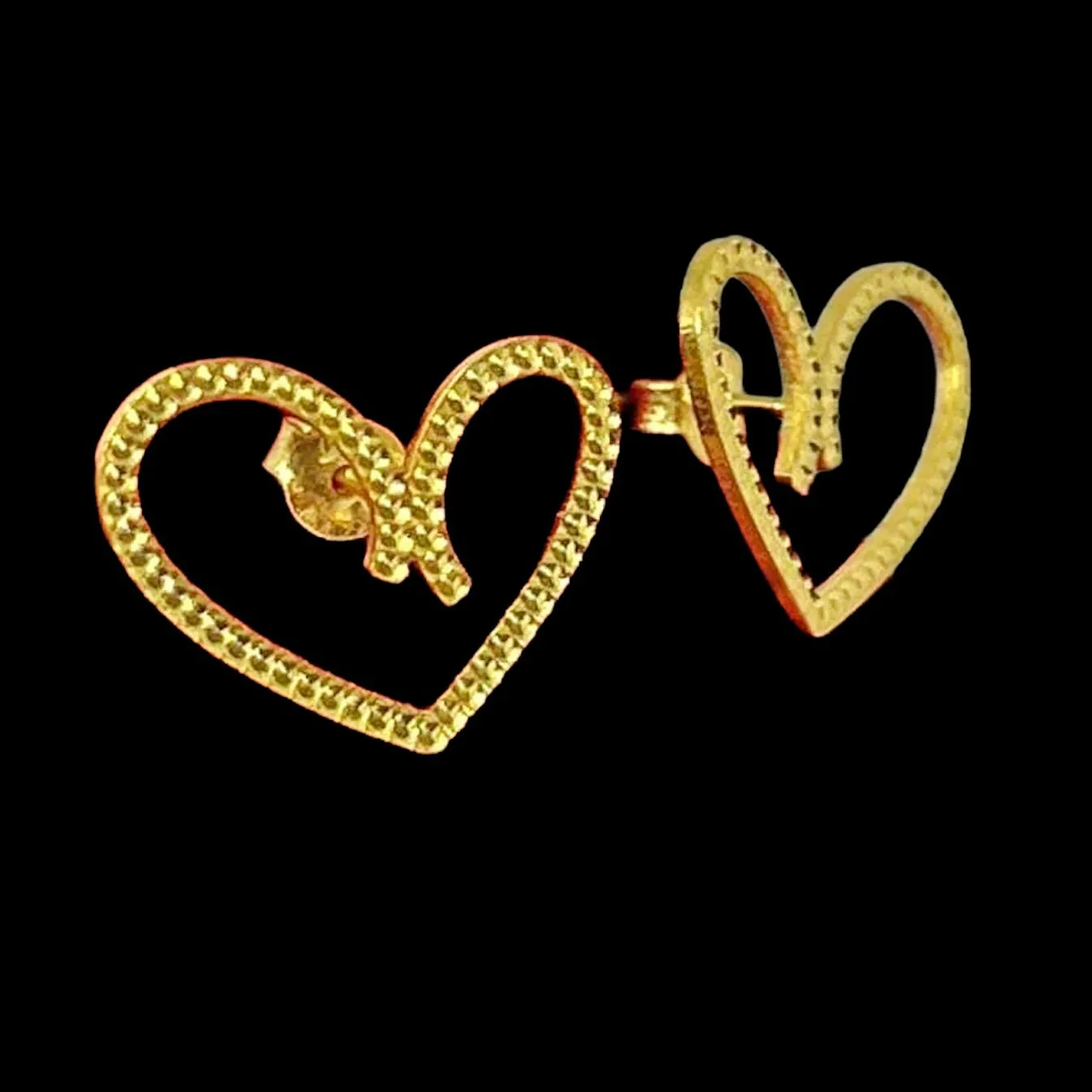 #GOLD2024 | 18K Golden Heart Stud Earrings