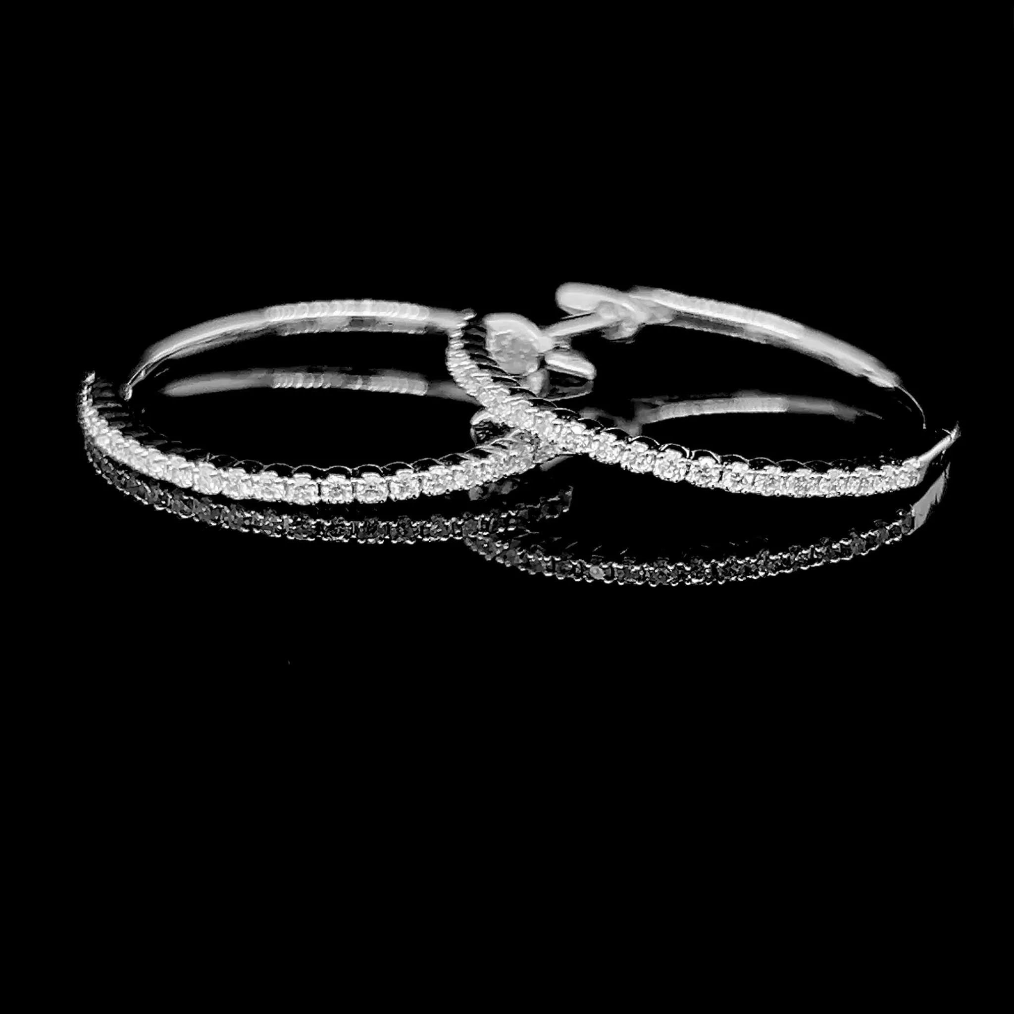 #LVNA2024 | Eternity Hoop Diamond Earrings 14kt