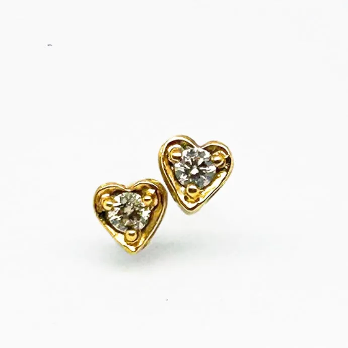 #LVNA2024 | Golden Heart Stud Diamond Earrings 18kt